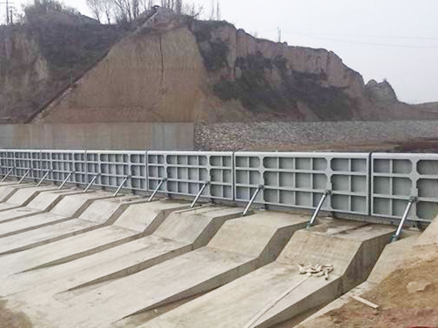 液壓翻板閘門(mén) 