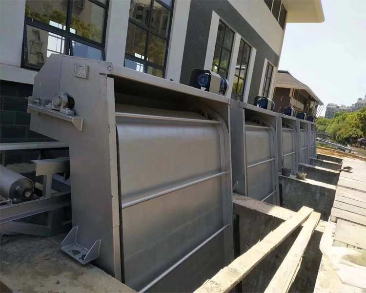 反撈式格柵清污機