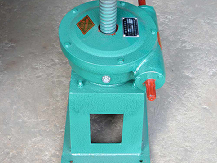 手搖螺桿啟閉機