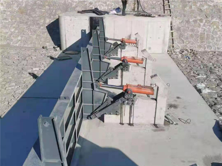 液壓翻板閘門(mén)